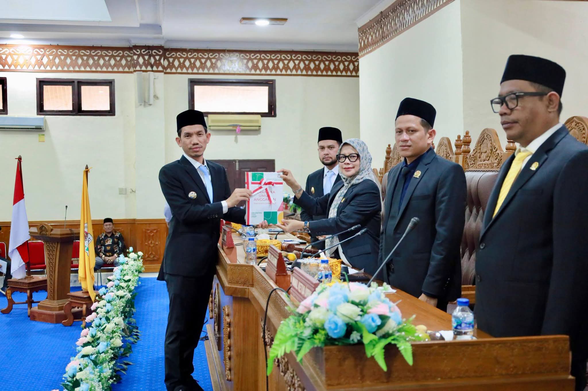Kolaborasi Demi Aceh Barat, Rancangan KUA-PPAS 2027 Resmi Diserahkan ke DPRK
